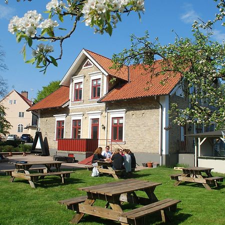 Ahus B&B Och Vandrarhem Exterior foto