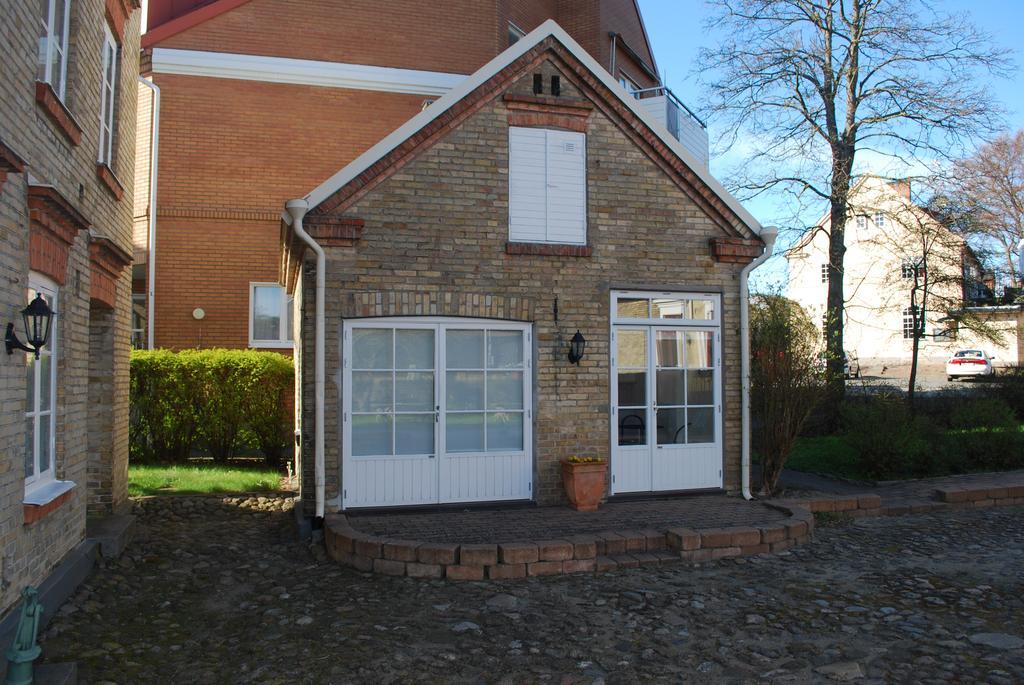 Ahus B&B Och Vandrarhem Exterior foto